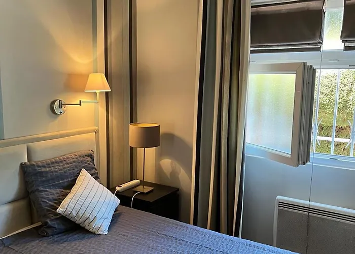 Detente A Juan Les Pins 2 Pieces Climatisee A 500m Des Plages